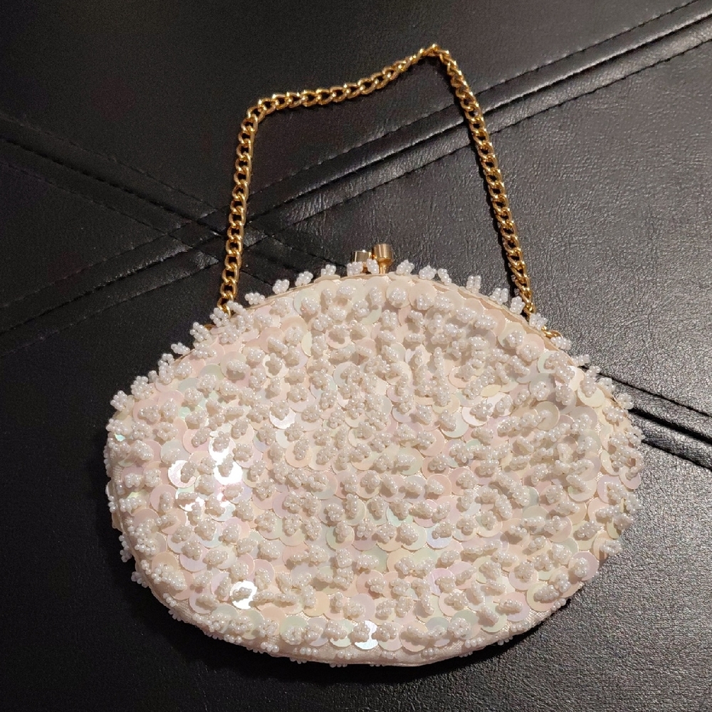 Elegant Cream Sequin Clutch with Gold Chain